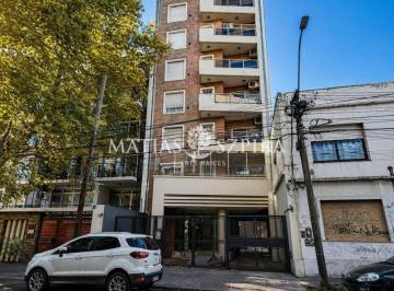 Departamento · 48m² · 2 Ambientes · 1 Cochera · Alquiler Dos Amplios Ambientes con Cochera Castelar Sur