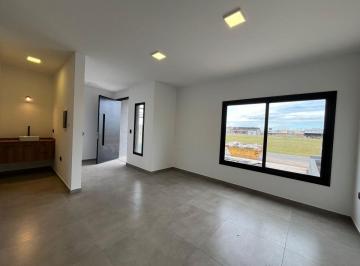 Casa de 4 ambientes, Córdoba · Venta. Prados de Manantiales. Duplex a Estrenar Enorme.