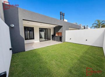 Casa · 112m² · 3 Ambientes · 1 Cochera · Casa de 2 Dorm. en Planta Baja, Greenville 2, Cochera, Asador