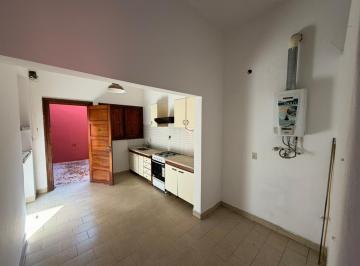 PH · 3 Ambientes · PH Tres Ambientes con Patio en Alquiler en Wilde