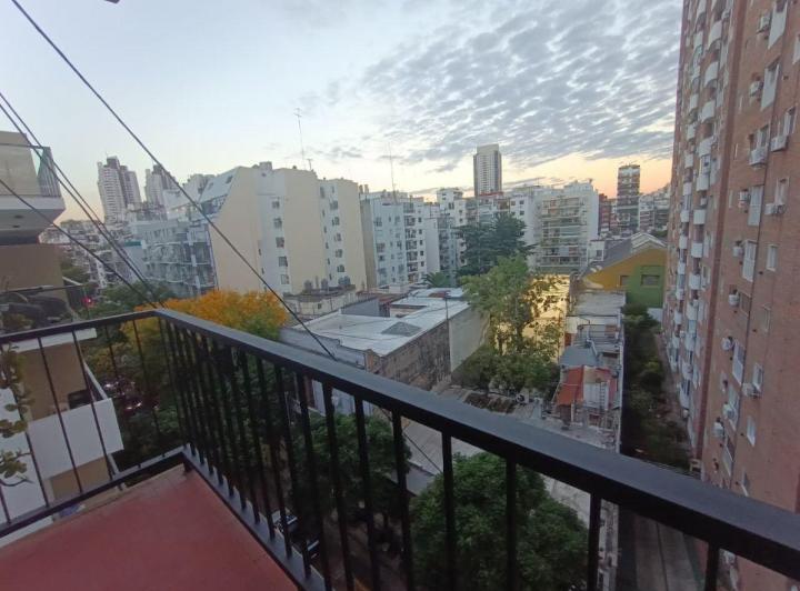 Impec 2 Amb Balcón Frente Piso 7° Reciclado a Nuevo Vista Abierta Todo Luz Julián Álvarez y Guemes