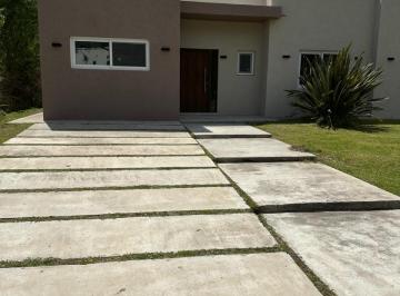 Casa · 180m² · 5 Ambientes · Casa - Casuarinas del Pilar