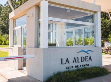 Casa de 4 ambientes, Colón · Casa en Club de Campo "La Aldea Club de Campo"