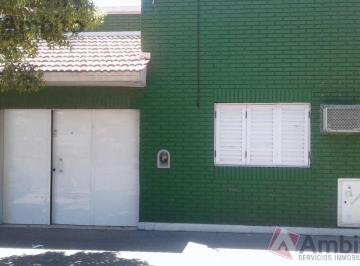 Casa · 86m² · 3 Ambientes · 1 Cochera · Casa - Berisso