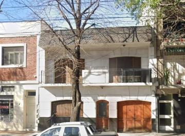 Casa · 277m² · 7 Ambientes · Casa en Venta - 5 Dorm. 4 Baños - 318 m² - Villa Urquiza