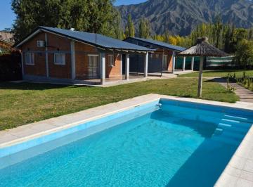 Casa de 3 ambientes, Las Compuertas · Cabañas Estilo Casa en Alquiler con Vista a La Cordillera en Las Compuertas, Luján de Cuyo
