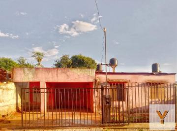 Casa · 70m² · 3 Ambientes · 2 Cocheras · Casa en Venta - 2 Dorm. 1 Baño - Cocheras - 185 m² - Puerto Iguazu