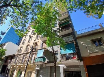 Departamento · 35m² · 2 Ambientes · Excelente Depto Al Frente *doble Balcón* Sol - Ventilación
