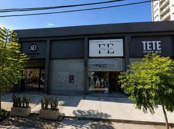 Local comercial · 60m² · Las Heras Al 1200 - Local en Zona Centrica San Miguel - a m de Av Peron