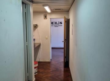 Oficina comercial · 132m² · 3 Ambientes · Oficina en Venta - 2 Baños - Monserrat