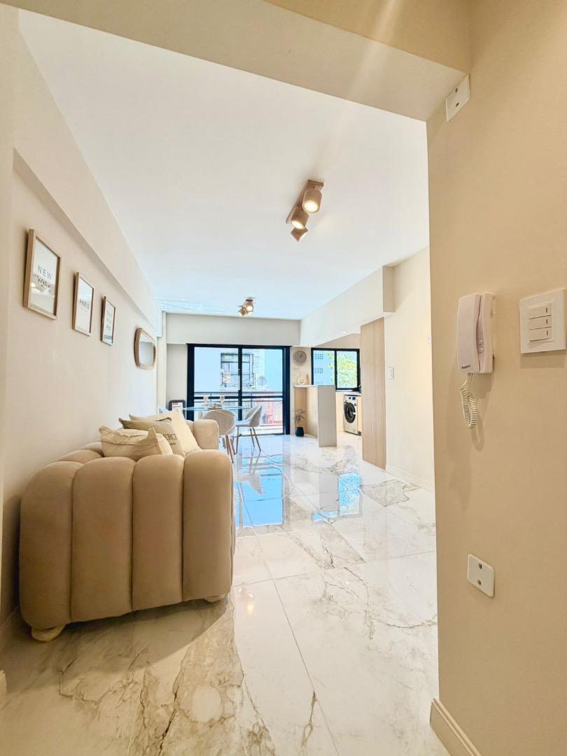Depto 2 amb reciclado, 40m² amoblado — Centro