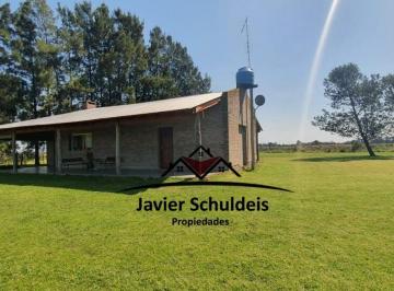 Campo · 250m² · 3 Ambientes · Chacra con un Lindo Entorno.