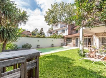 Casa · 180m² · 4 Ambientes · Venta de Casa 4 Ambientes con Pileta y Jardin en 2 Plantas en La Horqueta San Isidro G. B. a.
