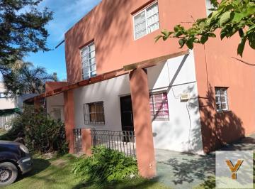 Casa · 120m² · 6 Ambientes · Casa Quinta en Venta - 4 Dorm. 2 Baños - 1.100 m² - El Pato, Berazategui