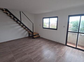 PH · 60m² · 3 Ambientes · Venta Dúplex de 3 Ambientes a La Calle con Balcón