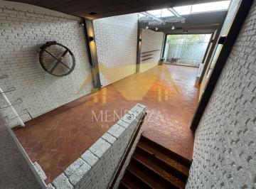 Oficina comercial · 100m² · 2 Ambientes · Oficina en Godoy Cruz