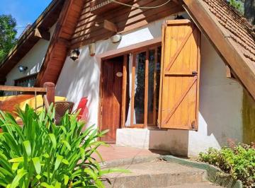 Casa · 120m² · 4 Ambientes · 1 Cochera · Casa en Alquiler Temporario - 3 Dorm. 2 Baños - Villa Gesell
