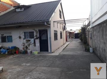 Casa · 125m² · 5 Ambientes · Casa en Venta - 4 Dorm. 2 Baños - Quilmes Oeste