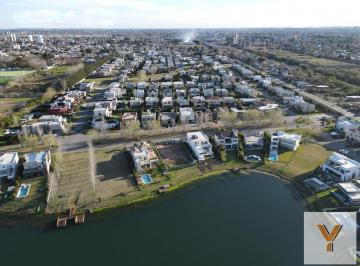 Terreno · 725m² · Terreno en Venta - 725 m² - Los Troncos, Berazategui