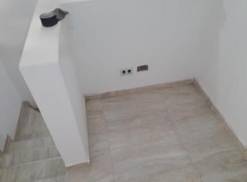 Departamento · 74m² · 3 Ambientes · Duplex en Venta - 2 Dorm. 1 Baño - 120 m² - Paso del Rey