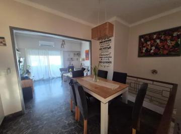 PH · 100m² · 5 Ambientes · PH en Venta - 3 Dorm. 1 Baño - Crucecita