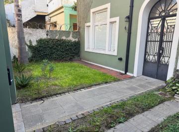 PH · 140m² · 6 Ambientes · 1 Cochera · Alquiler Villa Devoto PH Indpendiente Reciclado. Master Suite de 60 m² - Jardín - Cochera - Terraza