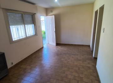 Departamento de 3 ambientes, Bahía Blanca · Depto. Uns, 2 Dorm., Cocina Separada, Planta Baja, Sin Expensas. Dueño.
