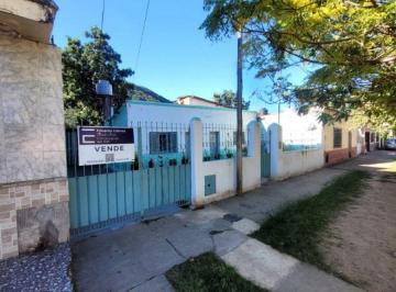 Casa de 4 ambientes, Salta · Propiedad en La Av Artigas