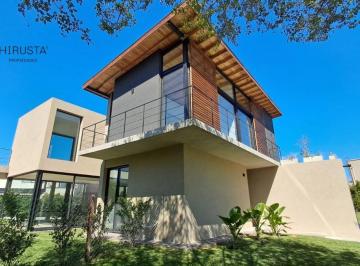 Casa de 6 ambientes, Pilar · Casa a Estrenar en Ayres Plaza - 4 Dorm - Apto Credito - Hirusta Propiedades
