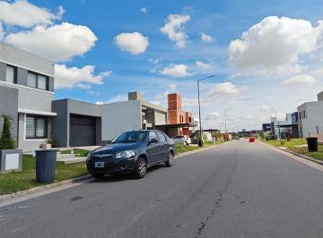 Terreno · 360m² · Lote en Venta - Solares de Manantiales - Apto Duplex - 360 m²