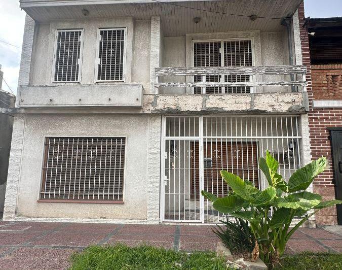 Casa · 170m² · 5 Ambientes
