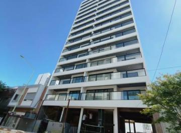 Departamento · 83m² · 4 Ambientes · 1 Cochera · Semipiso a Estrenar Guemes 68