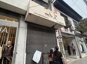 Local comercial · 296m² · Local en Alquiler - Flores