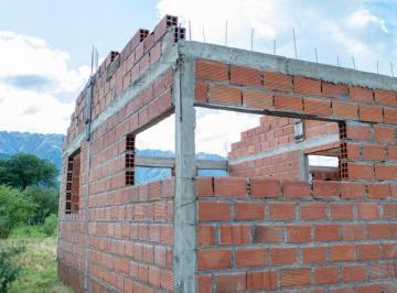 Casa de 3 ambientes, Cortaderas · Casa a Terminar