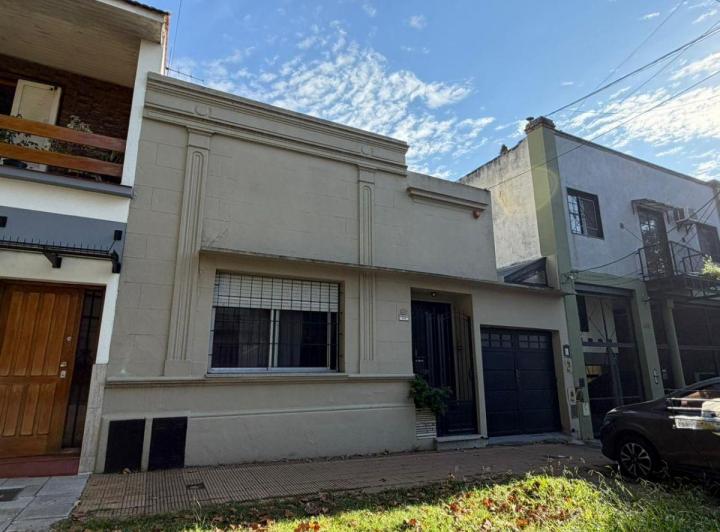 Casa · 146m² · 6 Ambientes · 1 Cochera