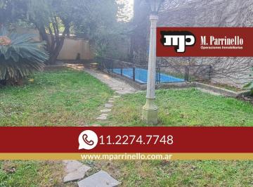 Casa · 165m² · 4 Ambientes · 1 Cochera · ¡Casa en Venta con Gran Lote y Excelente Potencial! - en Venta