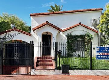 Casa · 225m² · 4 Ambientes · 3 Cocheras · Casa en Tigre