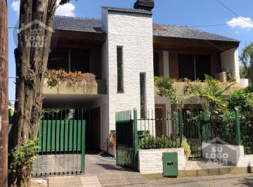 Casa · 231m² · 5 Ambientes · 2 Cocheras · Venta Casa en Barrio Suhr Horeis, Loma Hermosa 4 Ambientes Apto Crédito Hipotecario