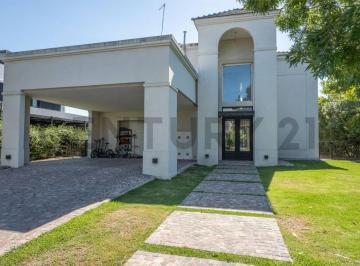 Casa · 265m² · 7 Ambientes · 2 Cocheras · Casa a La Venta San Benito Villanueva a La Laguna