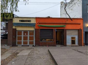 Local comercial · 230m² · 6 Ambientes · 1 Cochera · Local Venta Temperley a m de Carrefour Eva Peron 2600 Mas Taller y Departamento