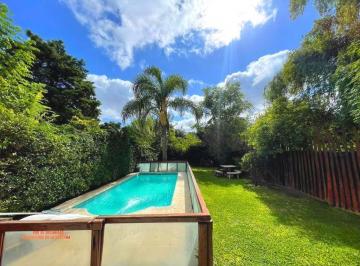 Quinta vacacional · 150m² · 4 Ambientes · 1 Cochera · Quinta Casa Venta en Barrio Parque Leloir 3 Dorm. Galería Parrilla Pileta Jardín