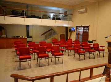 Local comercial · 160m² · 1 Cochera · Venta Local Quilmes 160 m Construidos 13 m de Frente 597 Usd