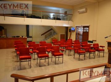 Local comercial · 160m² · 1 Cochera · Venta Local Quilmes 160 m Construidos 13 m de Frente 597 Usd