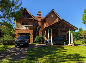Casa · 314m² · 5 Ambientes · 2 Cocheras · Venta Casa 5 Ambientes Barrio La Casualidad Pilar Apto Credito