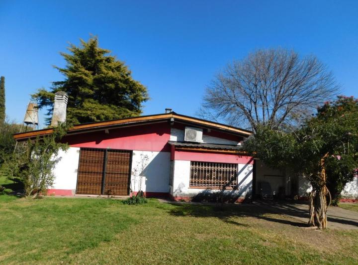 Casa · 198m² · 5 Ambientes · 2 Cocheras