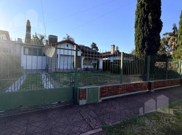 Casa · 140m² · 3 Ambientes · 1 Cochera · Oportunidad! Venta Casa 3 Ambientes en Ituzaingo Norte