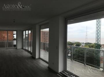 Departamento · 200m² · 5 Ambientes · 1 Cochera · Excepcional Piso Al Frente con Gran Balcón Al Frente