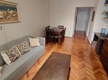 Departamento · 80m² · 4 Ambientes · Apto Crédito - Divino 4 Ambientes Al Frente con 2 Baños y Cocina con Lavadero Independiente