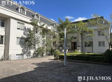 Departamento · 77m² · 2 Ambientes · 1 Cochera · Departamento de 77 m² Cubiertos en Venta y Alquiler en Chateau del Palmar.
