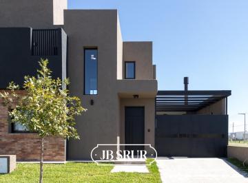 Casa · 180m² · 4 Ambientes · 1 Cochera · Dúplex en Venta de 3 Dorm. en San Ignacio Village
